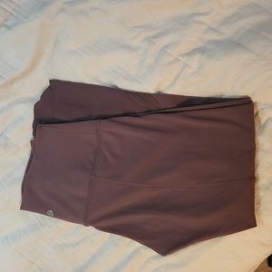 Lululemon size 6 leggings